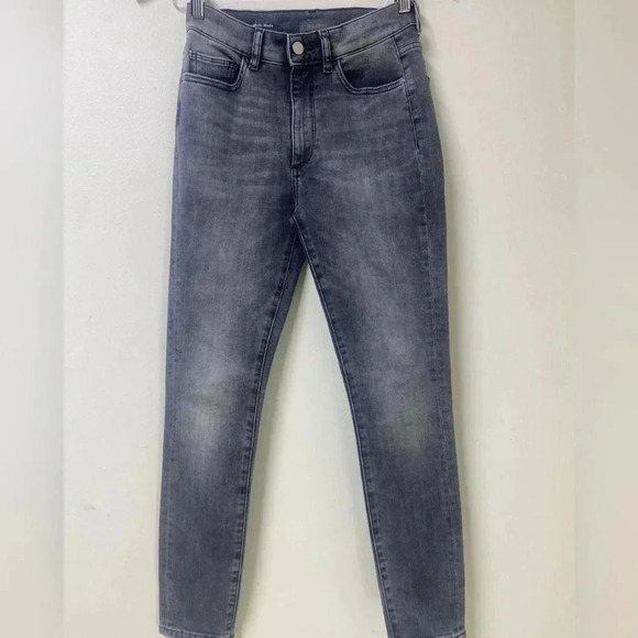 ♥️ DL1961 ♥️| Farrow High Rise Instasculpt Ankle Skinny Jeans in Greystone Sz 26 - Picture 2 of 5